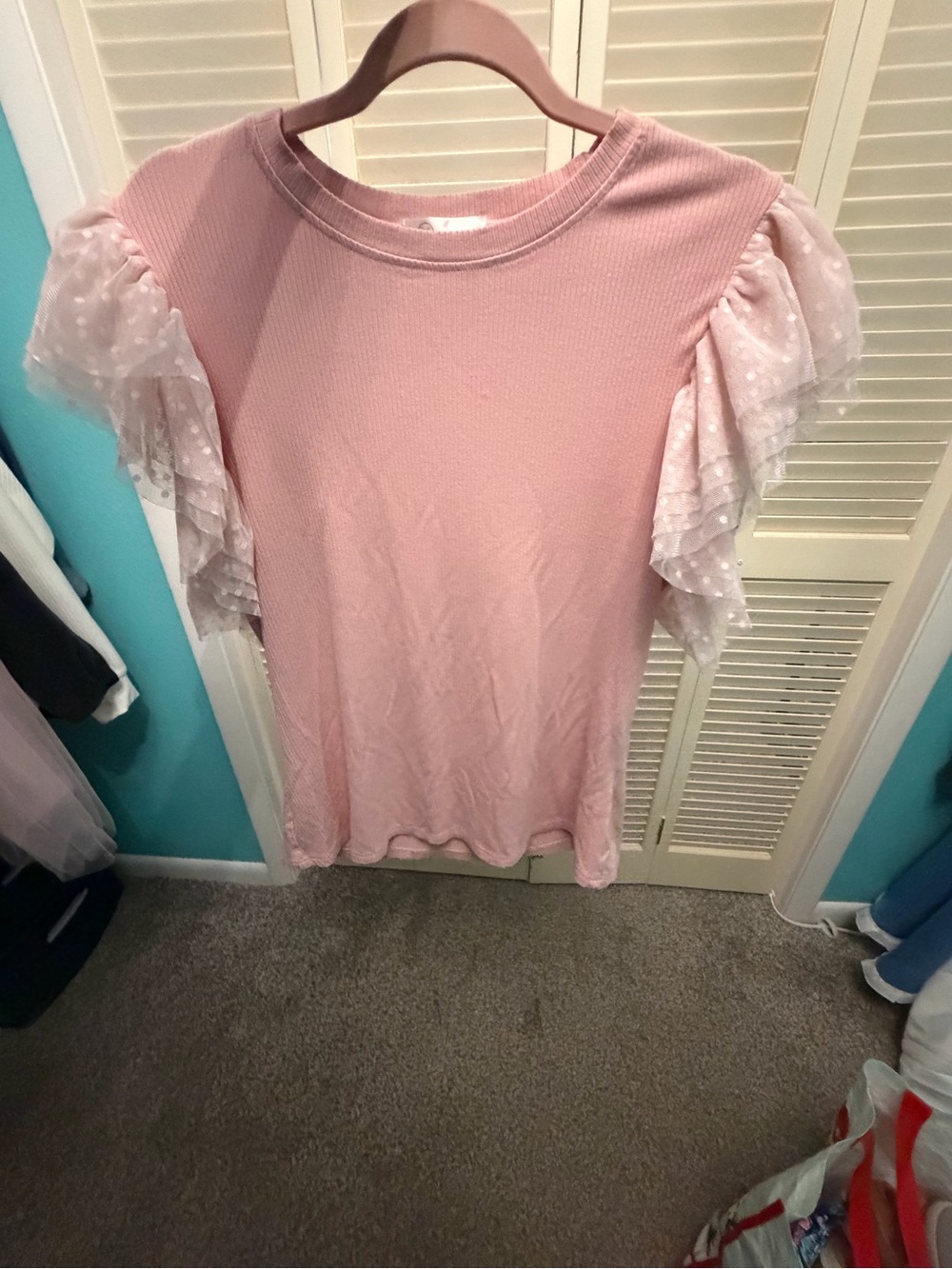 Liam & Co Pink Ribbed Flutter Sleeve Top